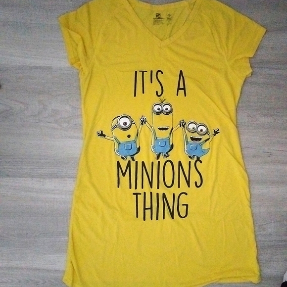 Minion Nightgown - Picture 1 of 5